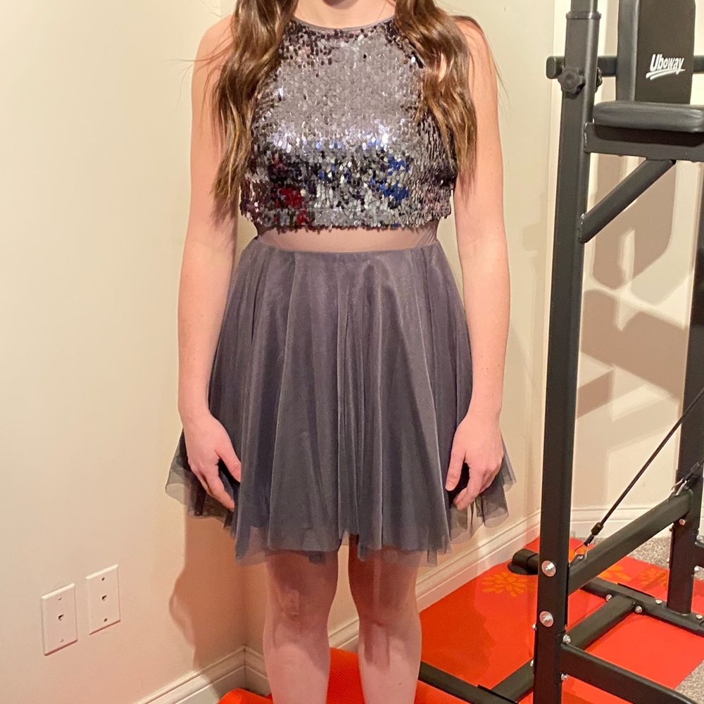 Teeze Me Gray/Silver dress Sz 5